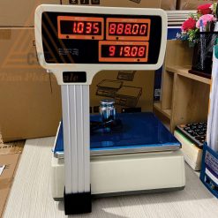 Màn hình hiển thị phía sau để khách hàng quan sát