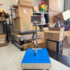 cân điện tử có đèn phân loại hàng hóa